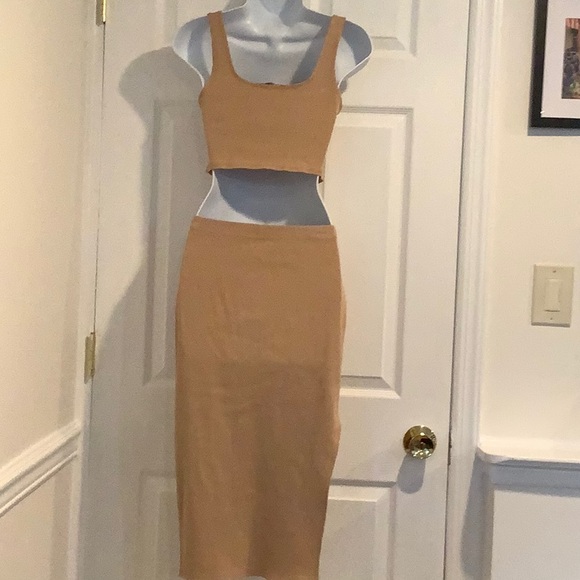 LULU’S Women’s Tan 2 Piece Bodycon Neutral Capsule Stretchy Tank/Skirt Set M - Picture 3 of 7